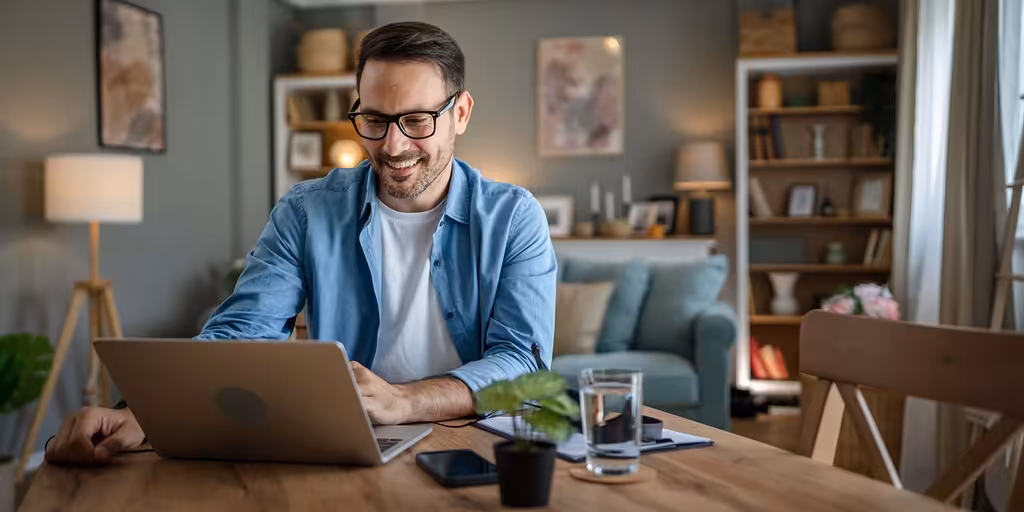 freelancING عربيّةكوم Arrabiacom أفضل المواقع العربية لربح المال من العمل الحر