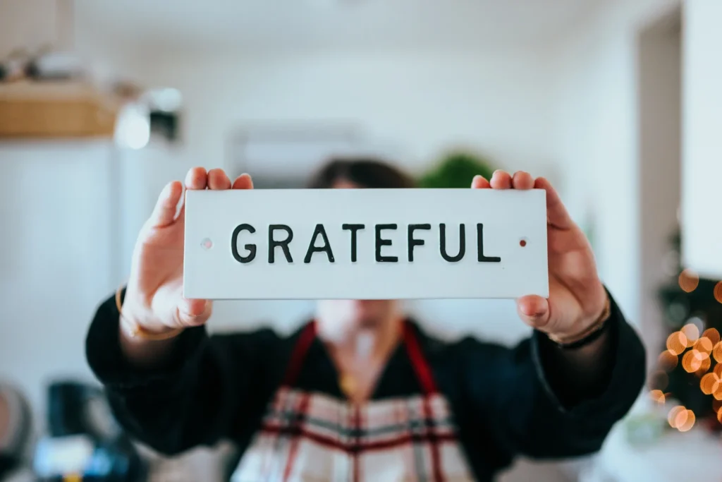 gratitude practice عربيّةكوم Arrabiacom تمارين ذهنية بسيطة وفعالة تساعدك على تقليل ضغط العمل وزيادة التركيز